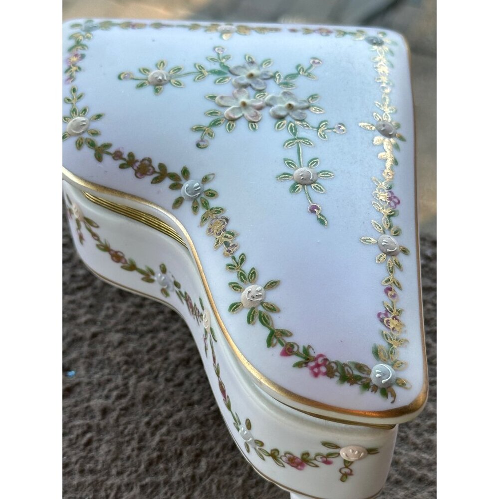 Hand Painted Grand Piano Footed Porcelain Trinket Box Japan Jewelry Gift